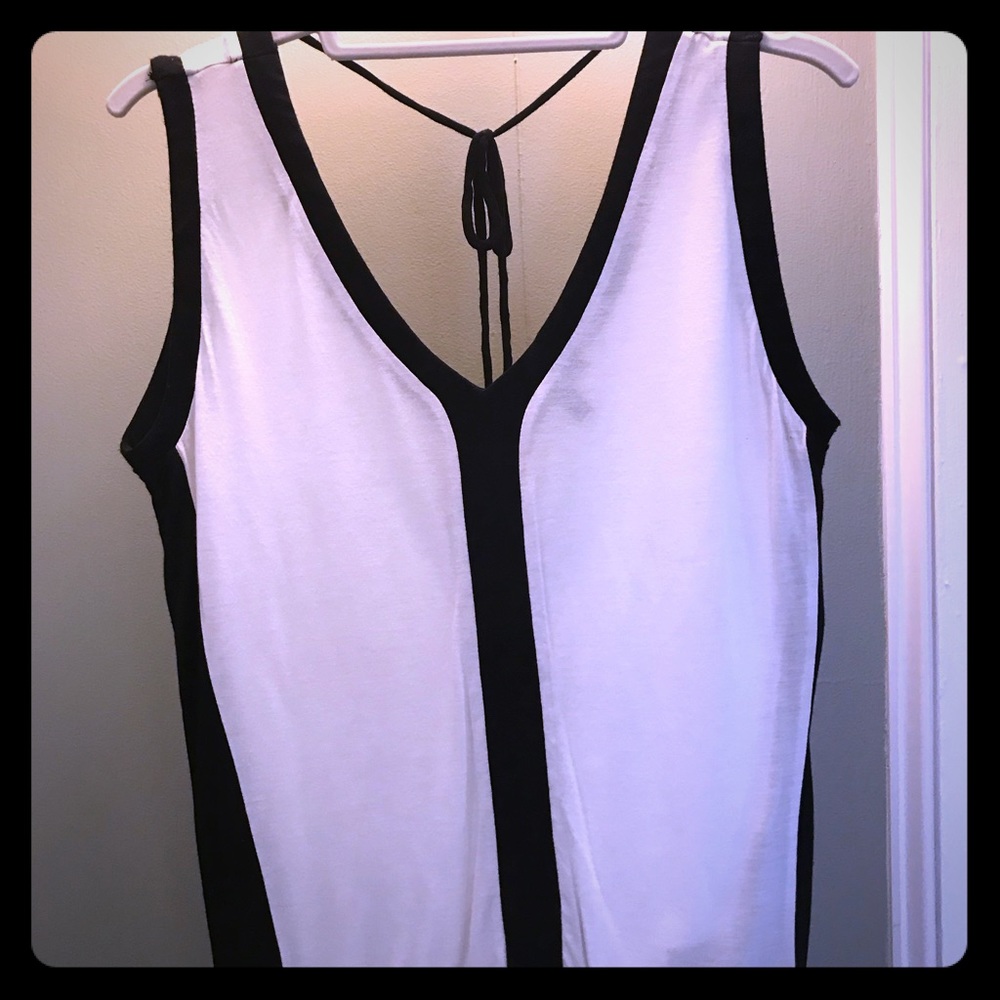 Express sleeveless top
